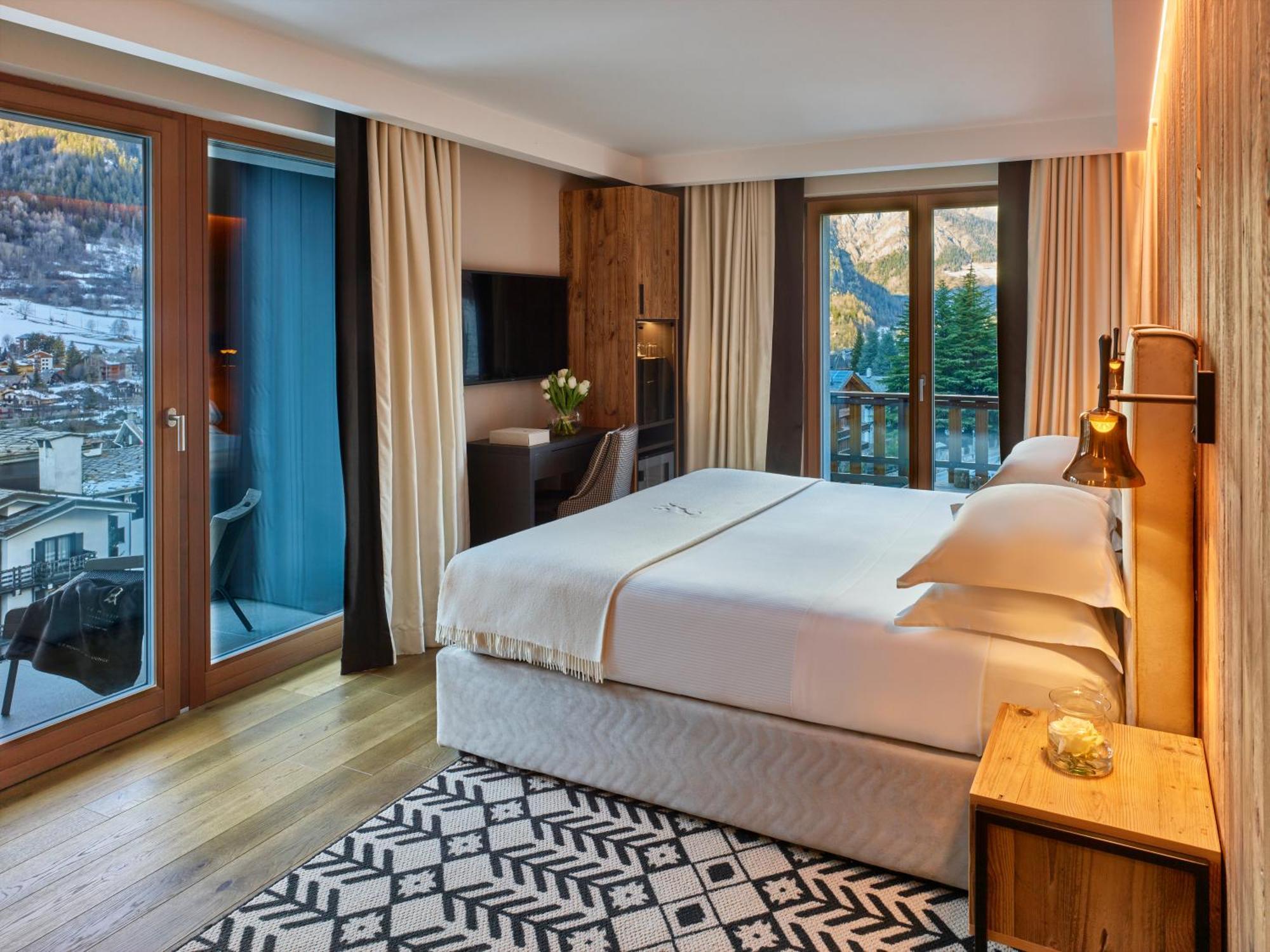 Le Massif Hotel & Lodge Courmayeur The Leading Hotels Of The World المظهر الخارجي الصورة